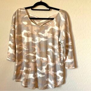 NWT Bobeau Womens In Camo Cross Back 3/4 Sleeve Top Size Small